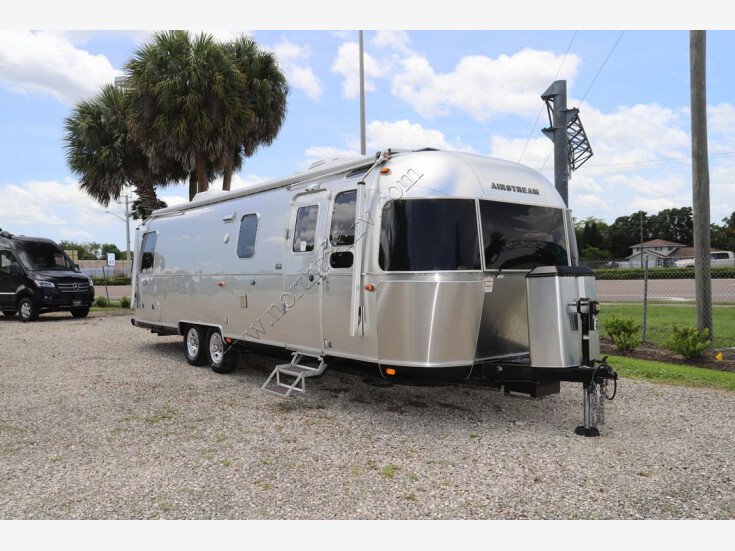 Thumbnail Photo undefined for 2020 Airstream Classic